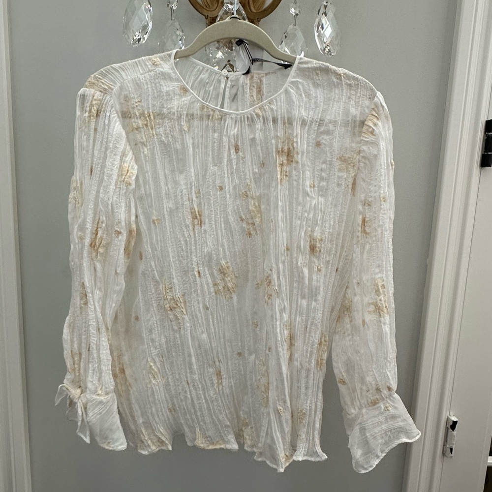 Zara White Textured Long-Sleeve Blouse